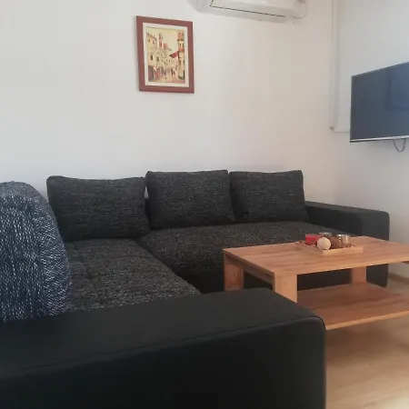Rudez Apartment *